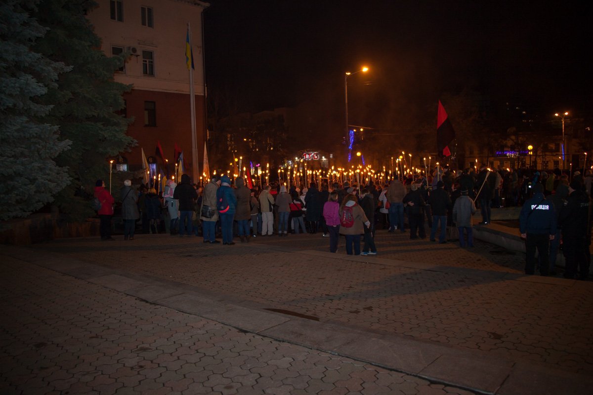 Марш завершился возле здания Городского совета