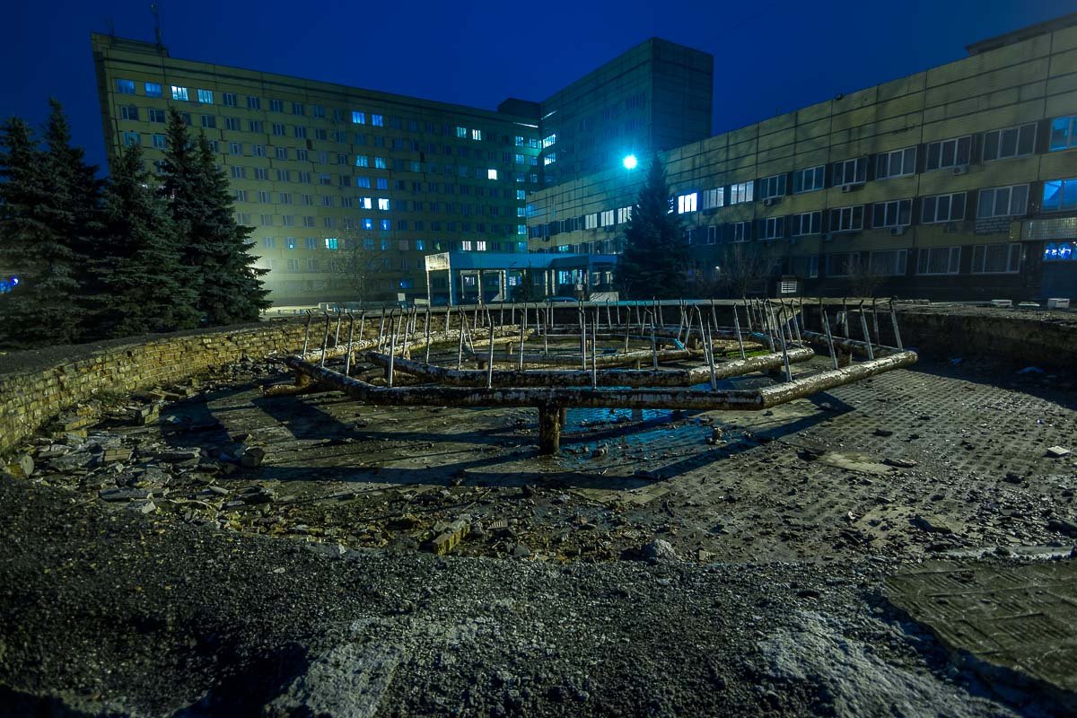 Когда-то этот фонтан радовал жителей в жаркую погоду Когда-то этот фонтан радовал жителей в жаркую погоду