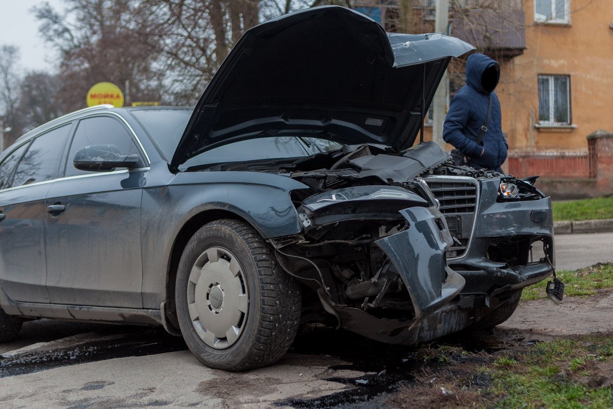Водитель Audi пытался предотвратить столкновение с автомобилем Toyota