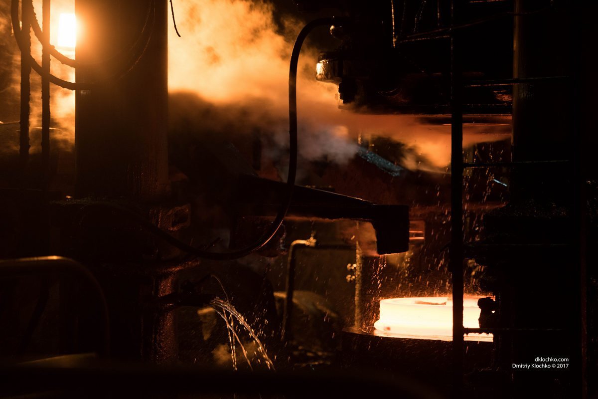 Заводы редко становятся местом для прогулок Заводы редко становятся местом для прогулок