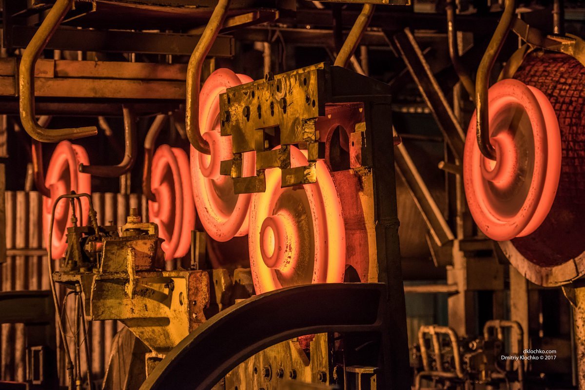 В Днепре расположены одни из крупнейших промышленных предприятий В Днепре расположены одни из крупнейших промышленных предприятий