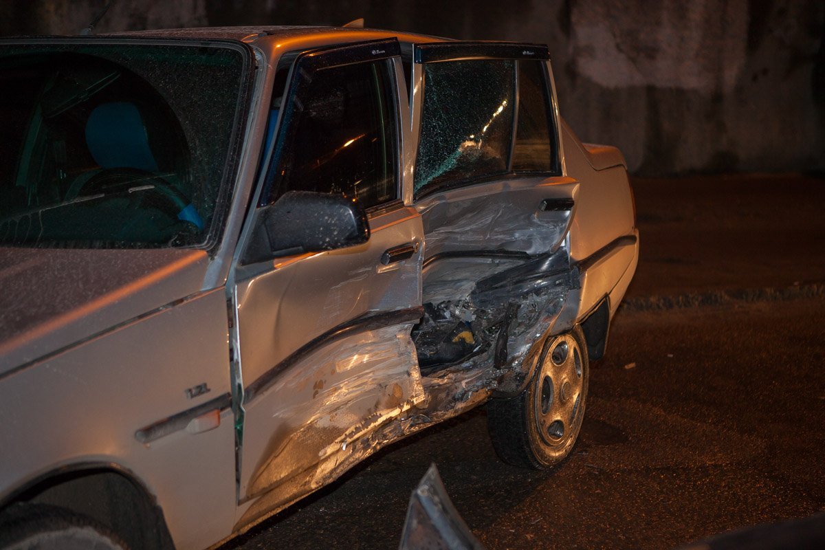 Двое парней, которые находились в "Таврии", пострадали Двое парней, которые находились в "Таврии", пострадали