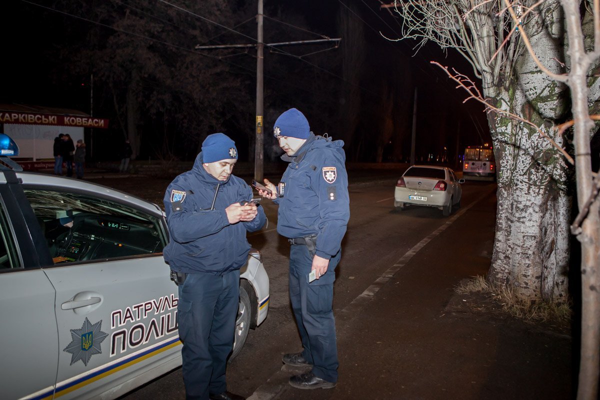 На месте происшествия работает полиция