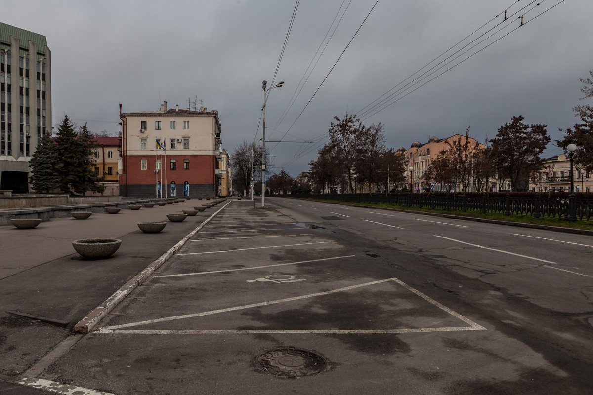 Лови момент, пока чиновники праздную Рождество: паркуйся возле горсовета