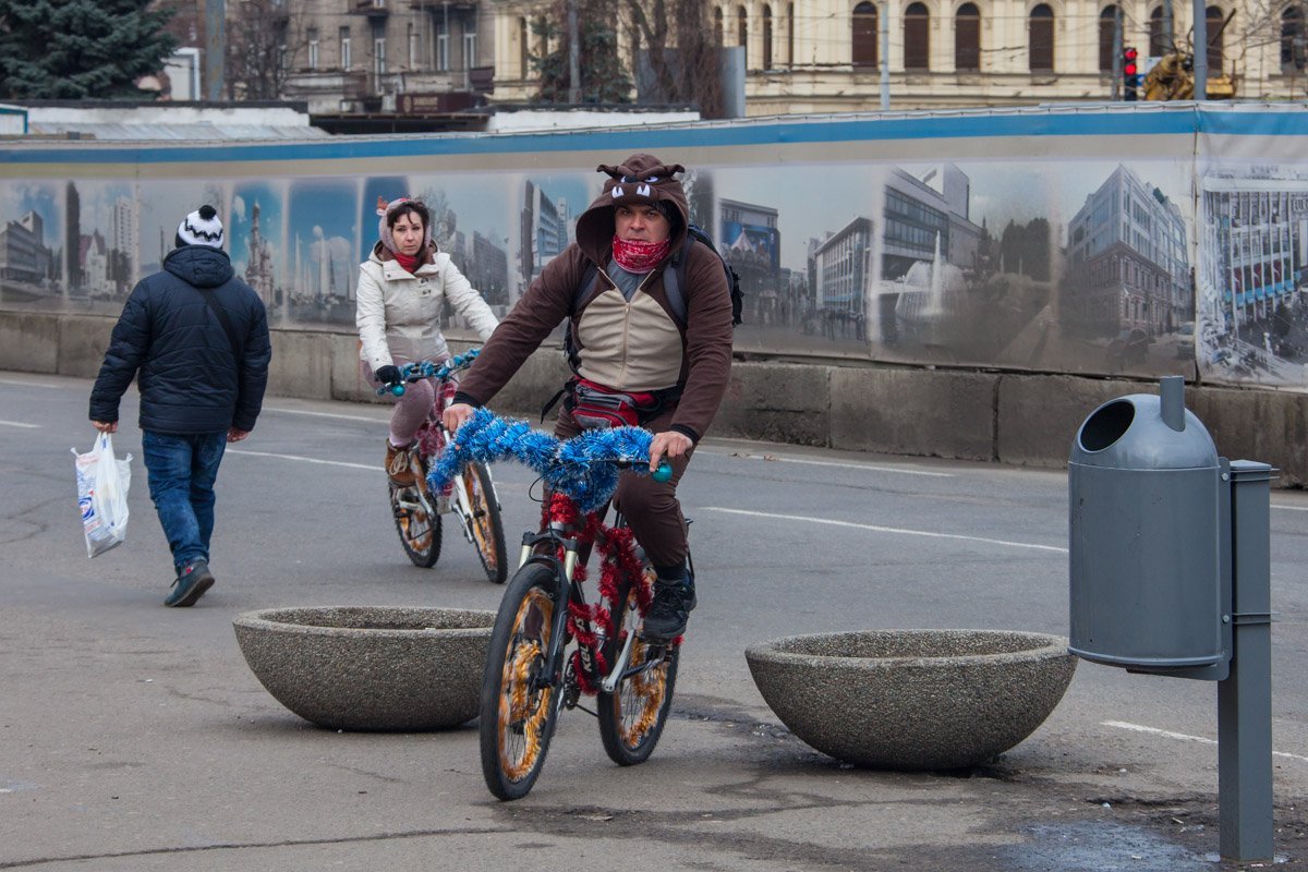 Участники приезжают на место встречи уже в костюмах