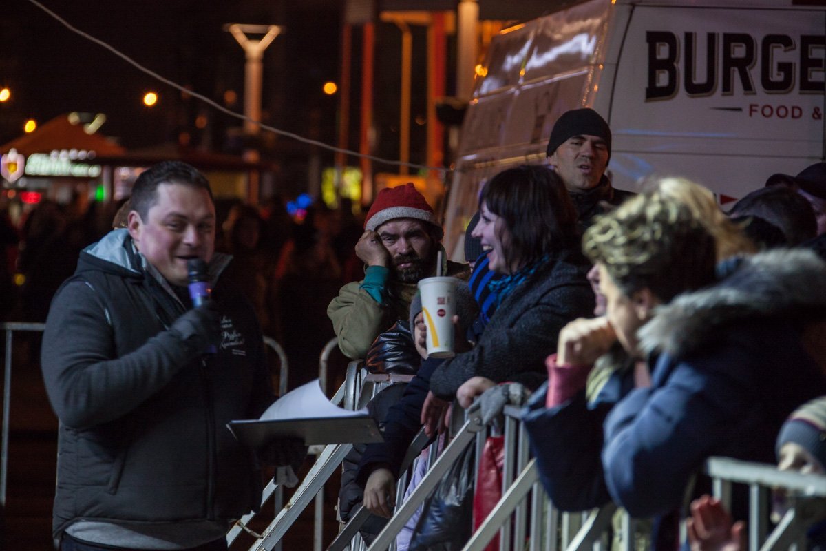 Кому-то явно надоело бесконечное празднование