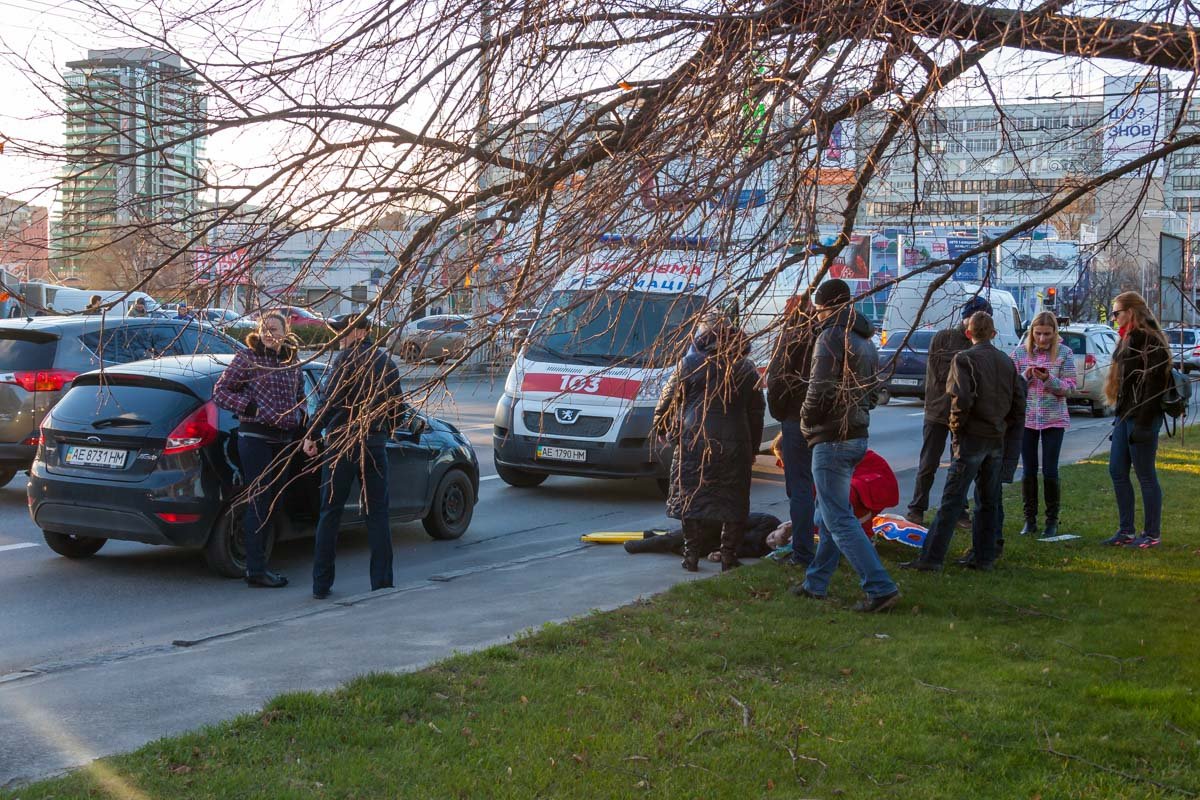 Очевидцы случившегося сразу связались с мамой пострадавшего мальчика Очевидцы случившегося сразу связались с мамой пострадавшего мальчика