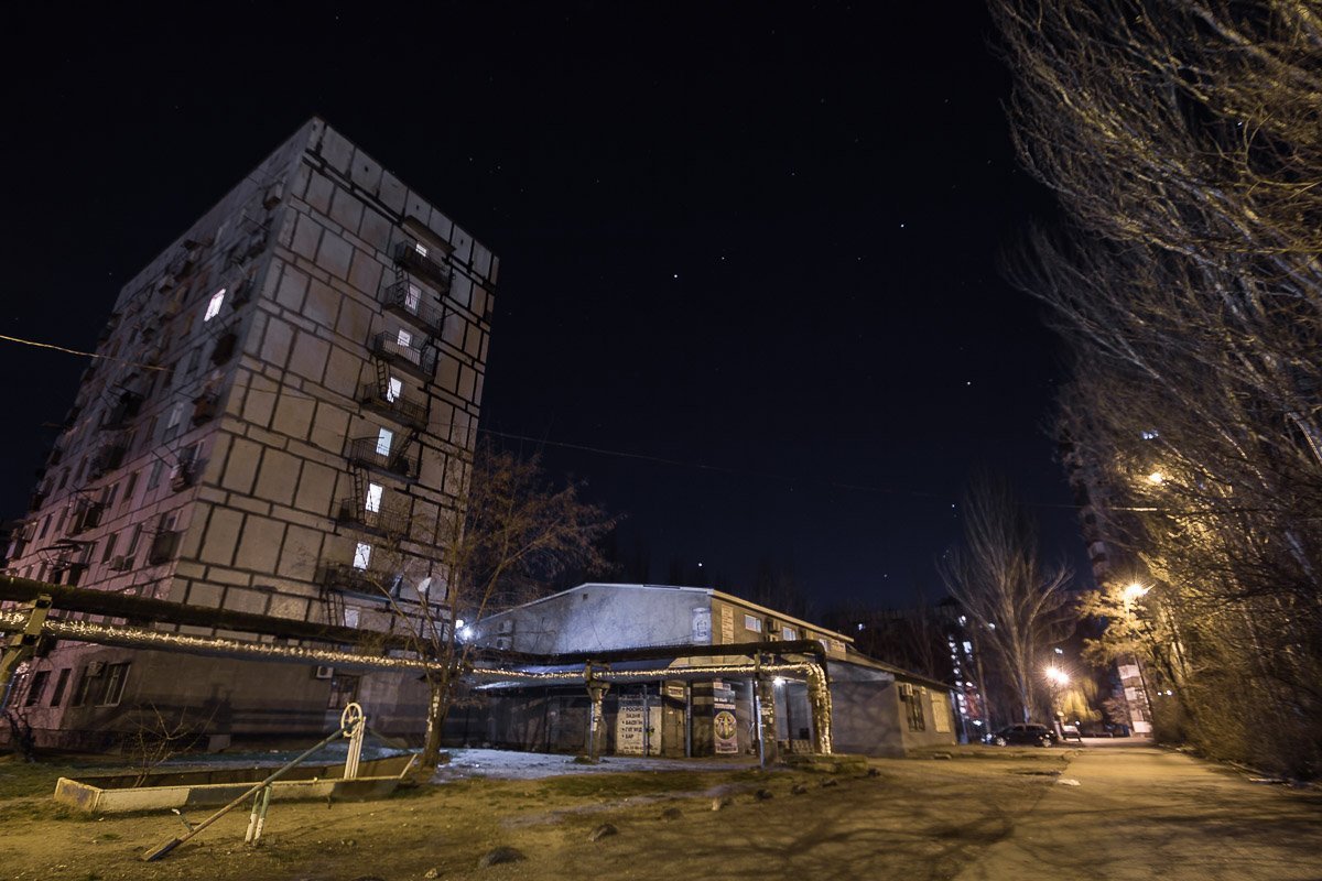 На улицах никого не встретишь На улицах никого не встретишь