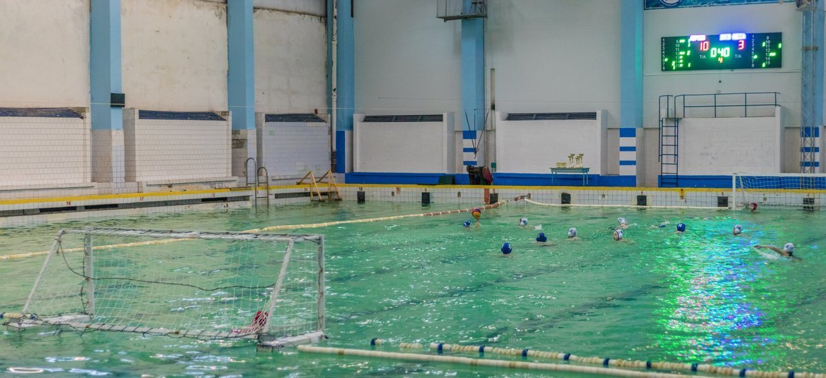 Соревнования проходили в бассейне Дворца спорта ДНУ им. Олеся Гончара