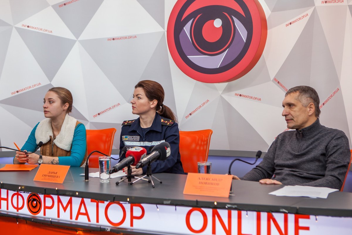 Специалисты рекомендуют носить удобную обувь и термобелье