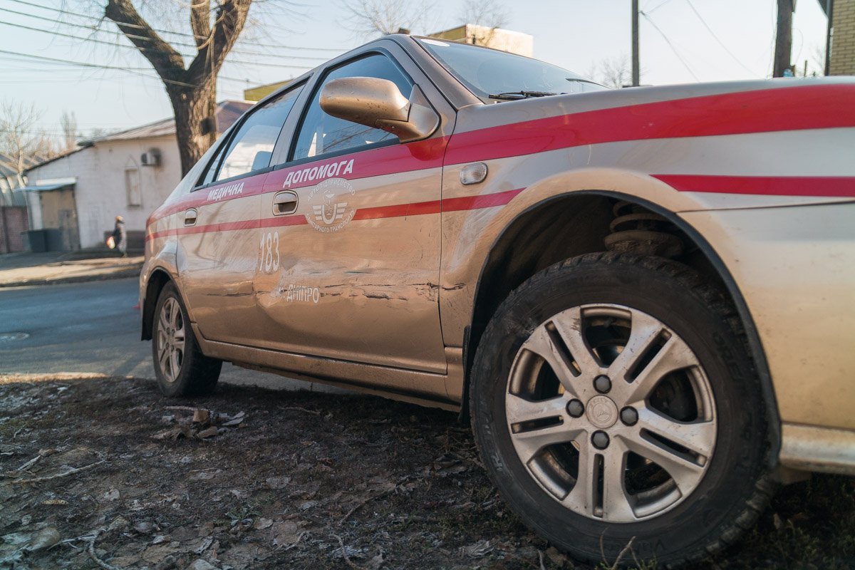 В машине "медицинской помощи" не было врача В машине "медицинской помощи" не было врача
