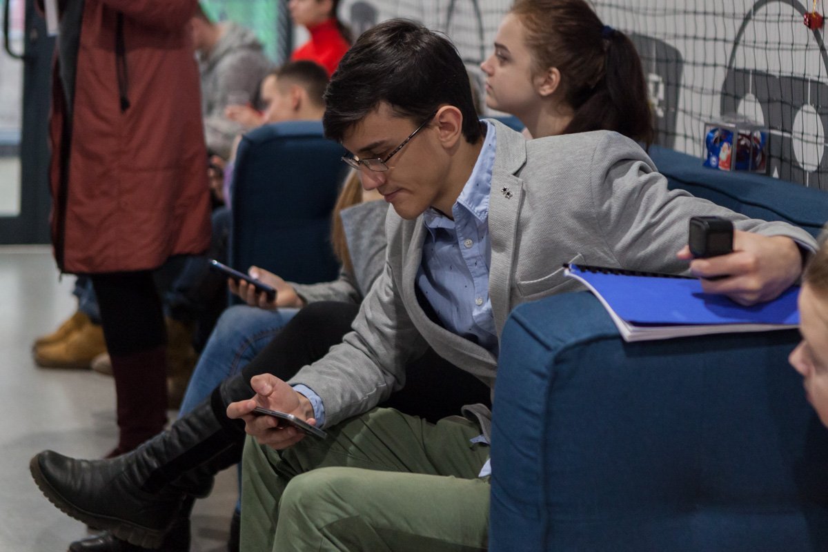 Каждый ждал своей очереди, чтобы еще раз ощутить себя героем видеоигры Каждый ждал своей очереди, чтобы еще раз ощутить себя героем видеоигры