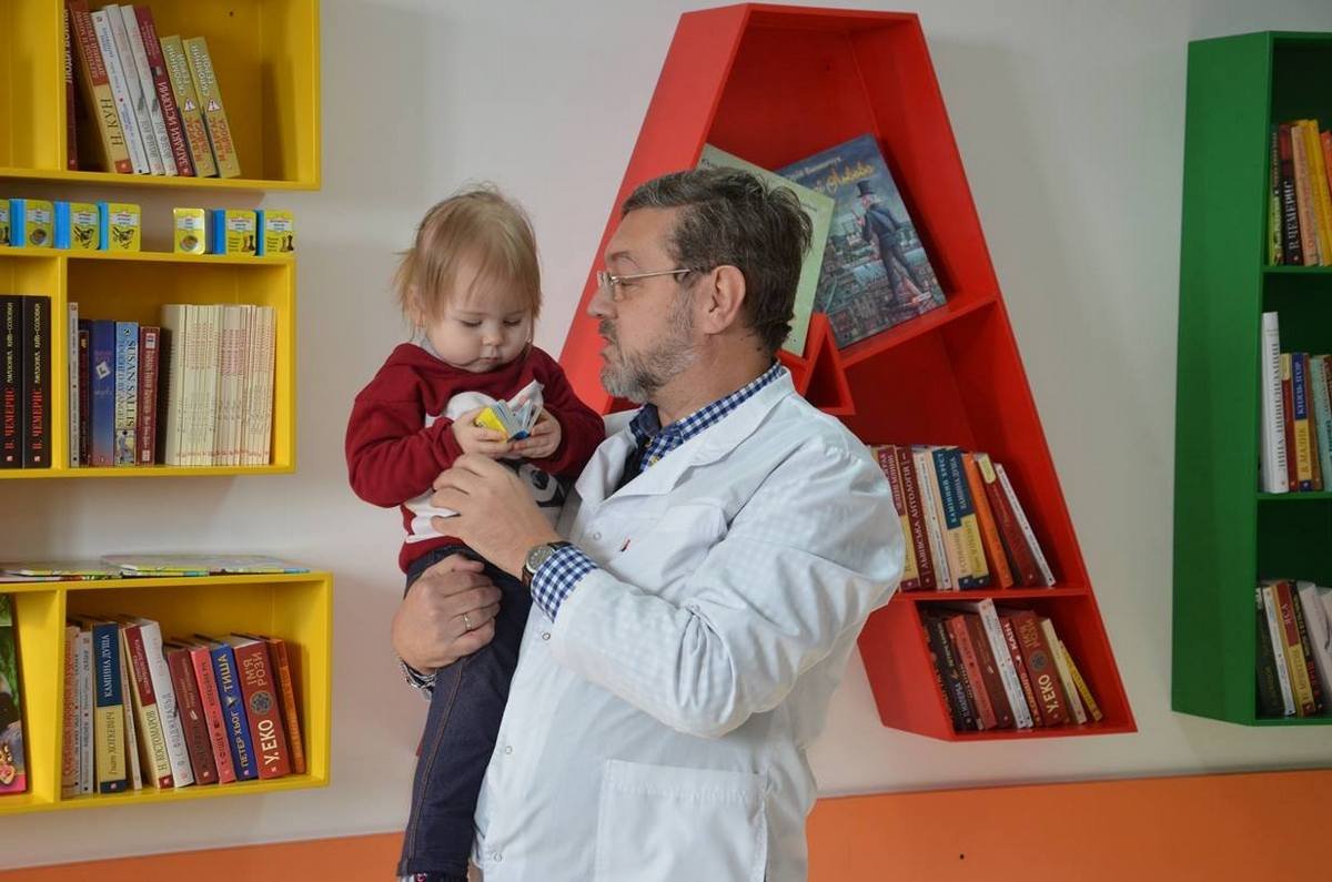 В Днепропетровской областной детской клинической больнице появился уголок буккроссинга