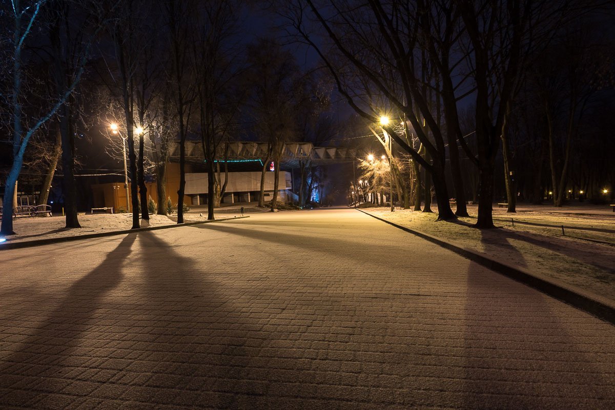 Вечером это место еще больше отдает духом средневековой истории и привлекает своей таинственностью Вечером это место еще больше отдает духом средневековой истории и привлекает своей таинственностью