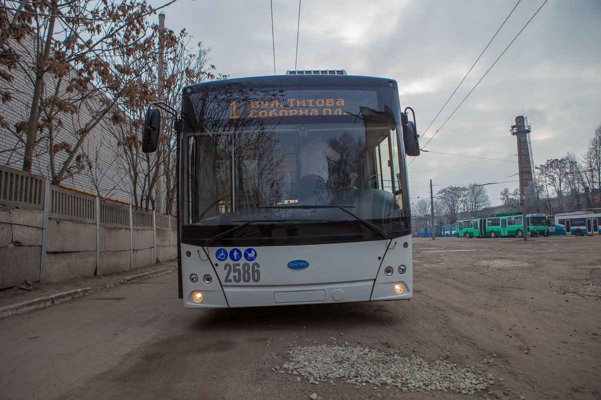 Автопарк Днепра пополнился двумя троллейбусами