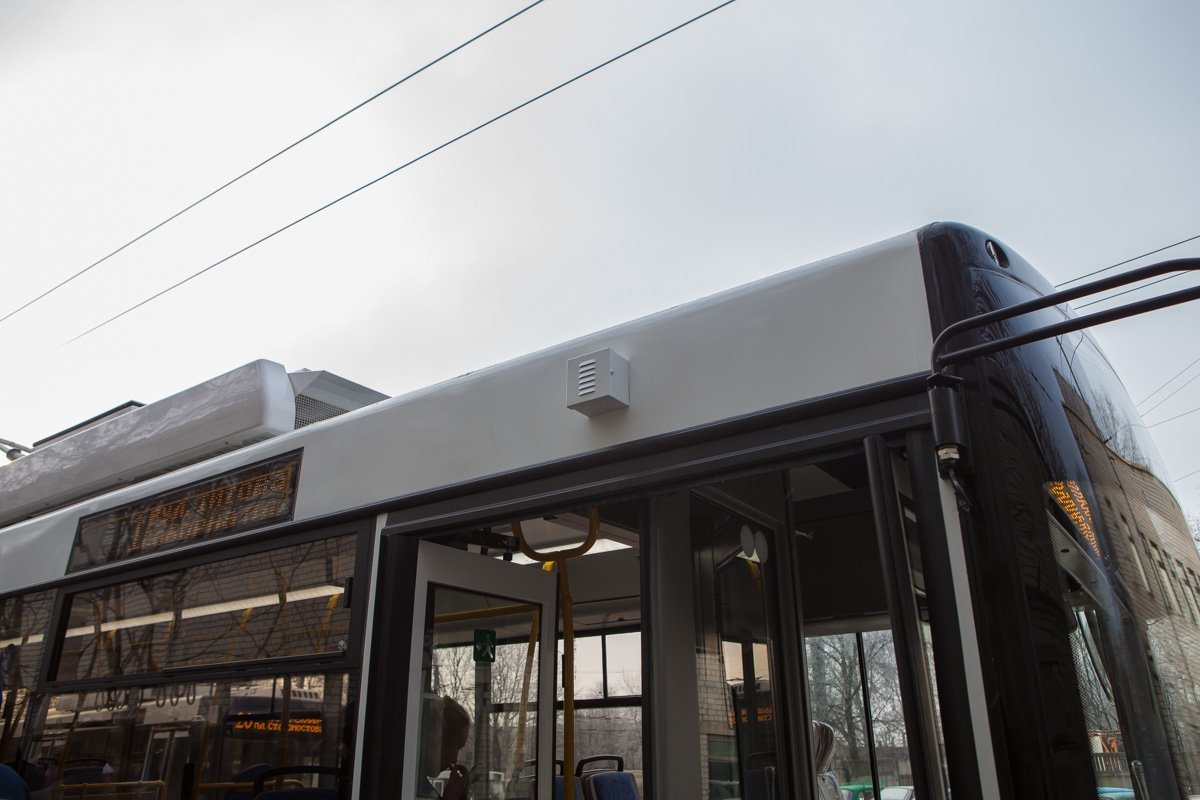 Остановки объявляются по громкоговорителю