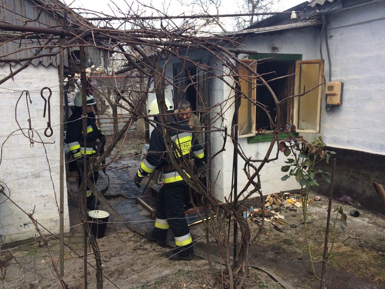 Пожар произошел на улице Февральской 