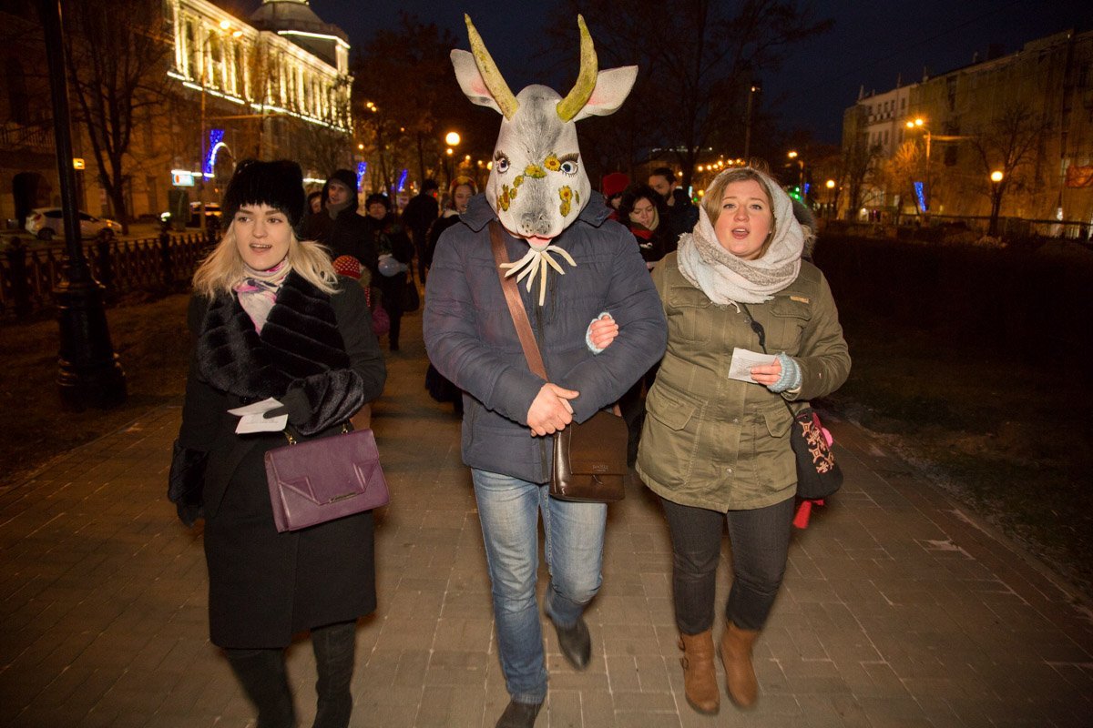 Одна из традиций - вождение Козы Одна из традиций - вождение Козы