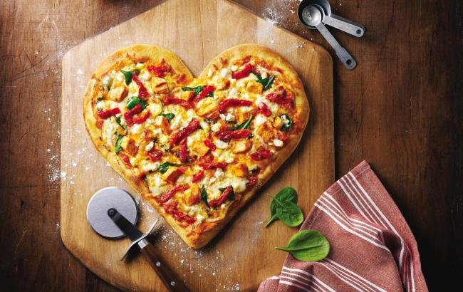 Пиццу нужно готовить с любовью Пиццу нужно готовить с любовью