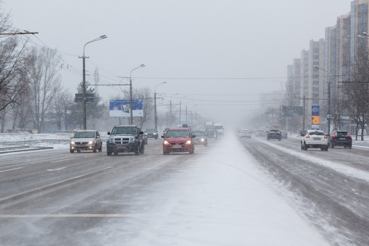 Уж чего-чего, а пунктуальности украинской зиме не занимать