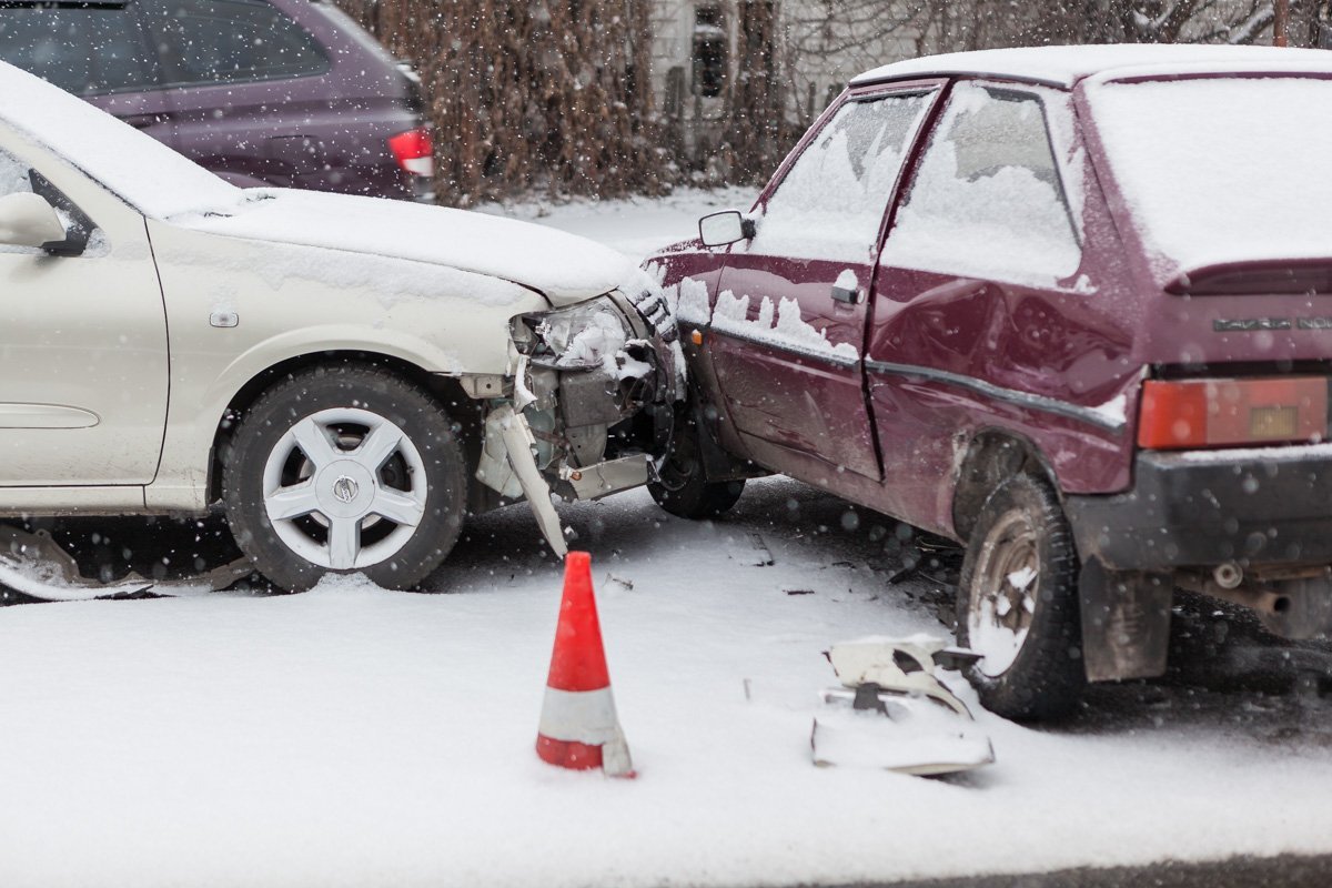 На улице Передовой столкнулись автомобили Nissan и ЗАЗ