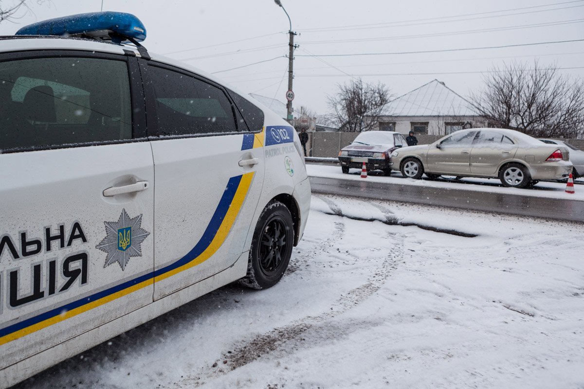 На месте работают сотрудники патрульной полиции, вызвана следственно-оперативная группа