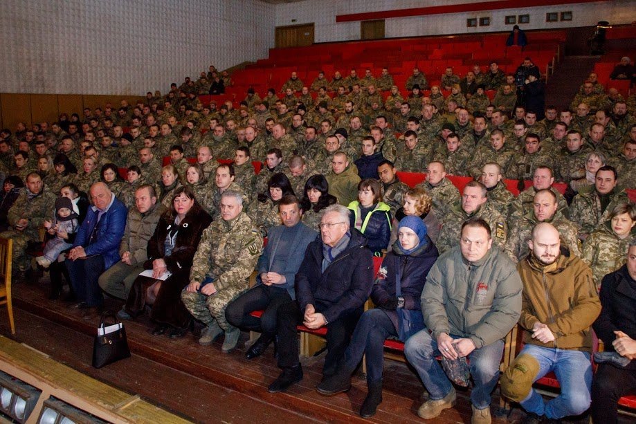 На мероприятие пришли военные и их семьи На мероприятие пришли военные и их семьи