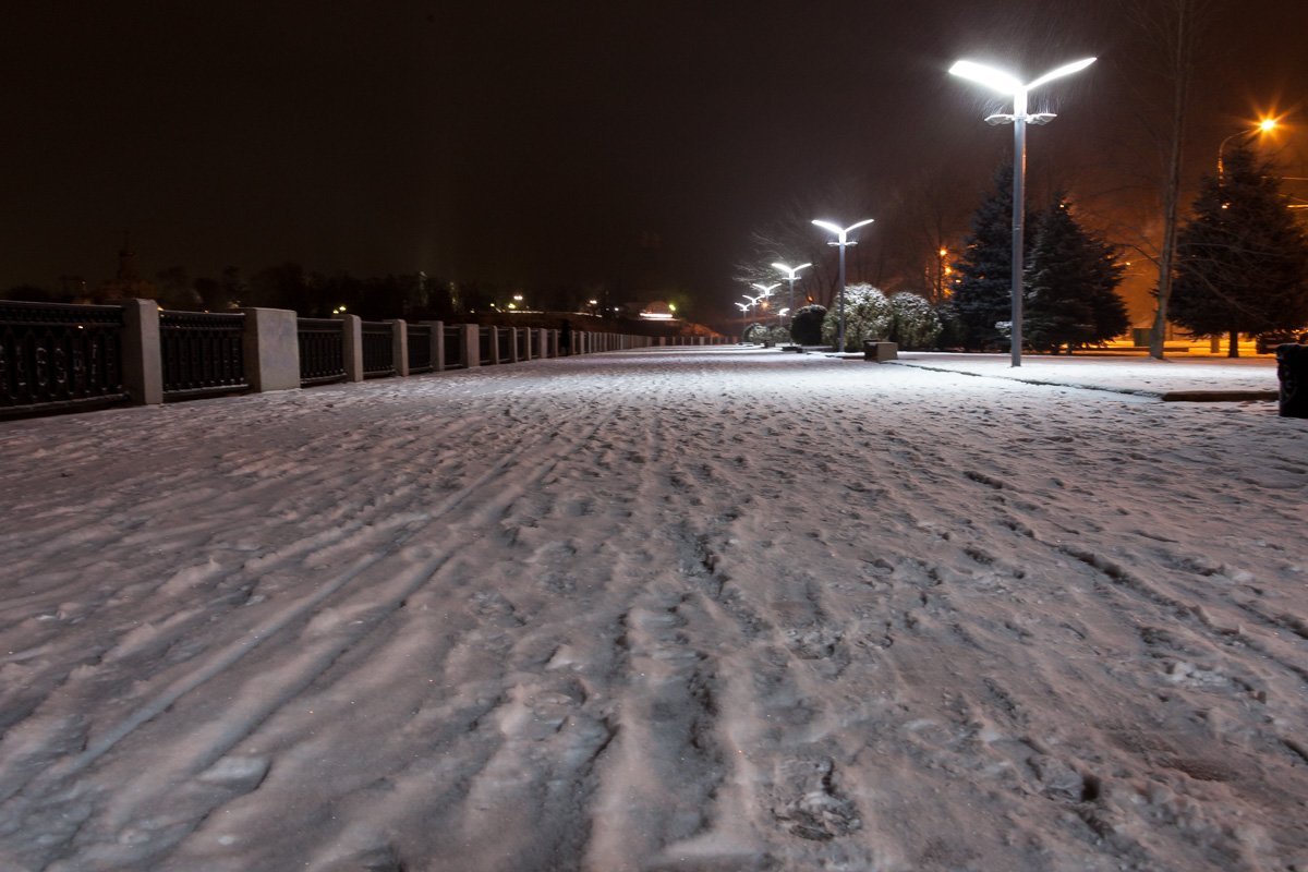 Еще видны следы горожан