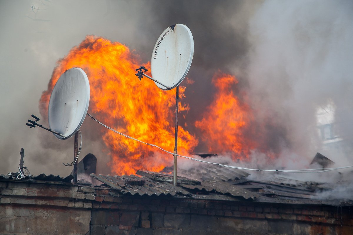 В кладовках хранились велосипеды, санки и другие вещи жильцов