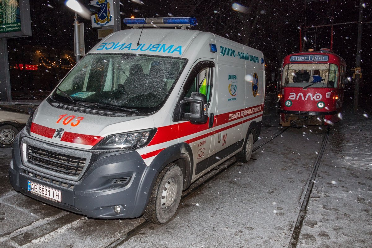 Скорая помощь приехала через 7 минут Скорая помощь приехала через 7 минут