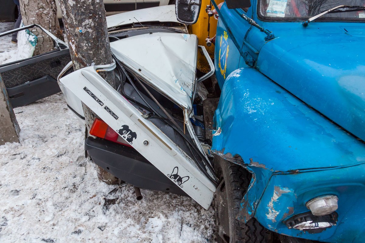 Девушка чудом осталась жива Девушка чудом осталась жива