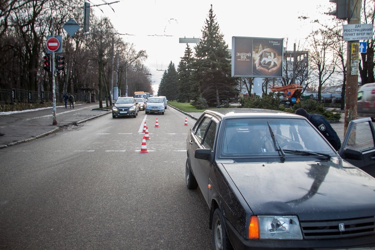 пересечение Гагарина и Лазаряна пересечение Гагарина и Лазаряна