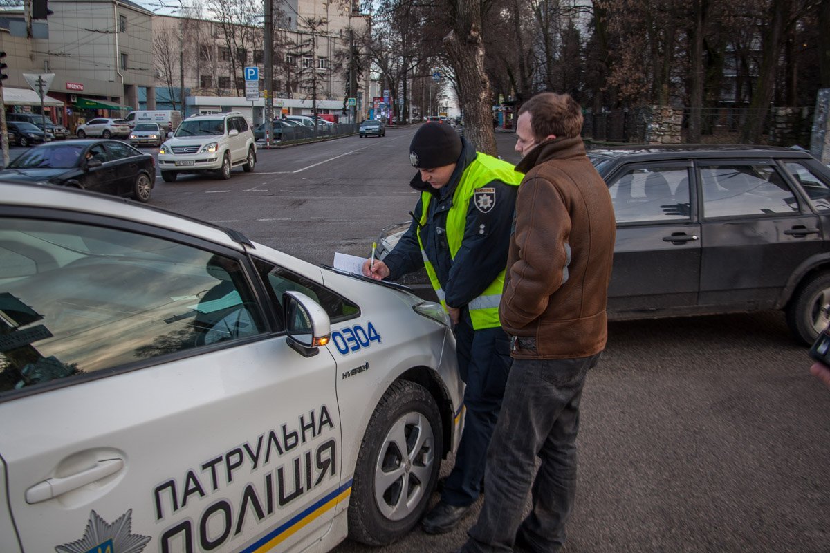 Полиция и водитель ВАЗ Полиция и водитель ВАЗ