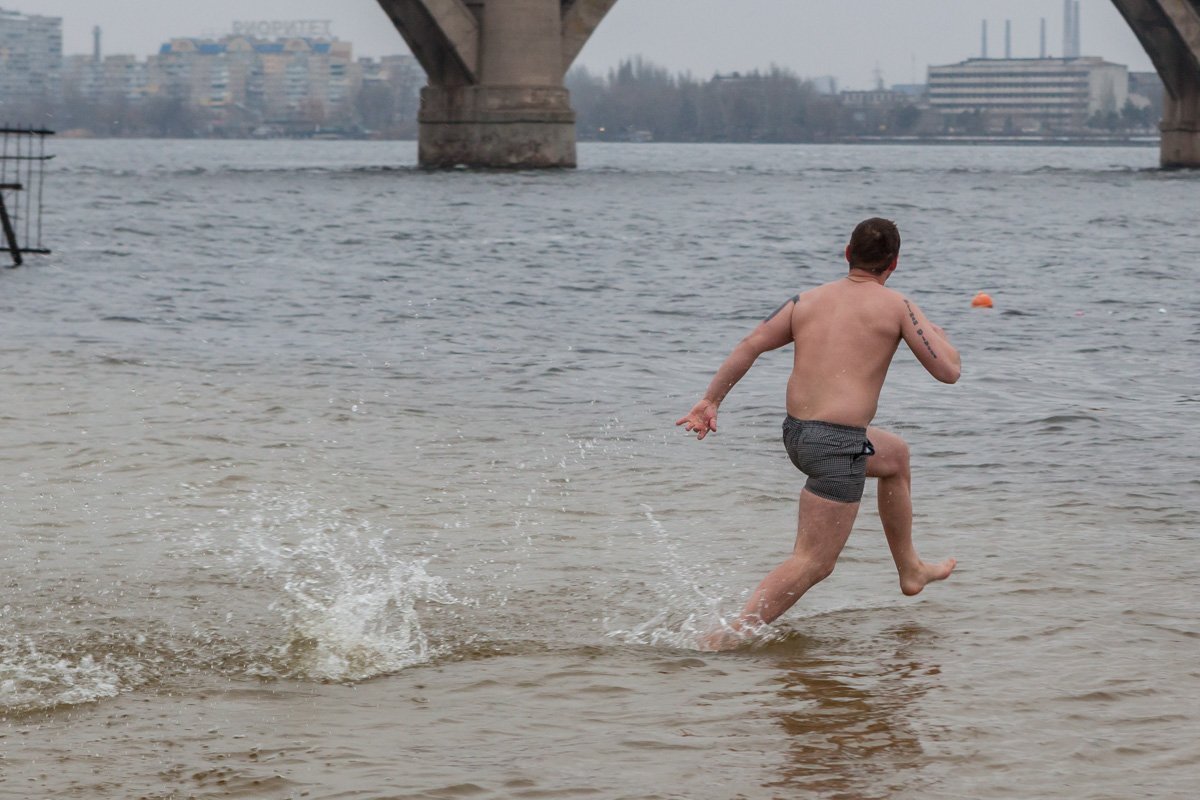 Второй вариант летящей походки Второй вариант летящей походки