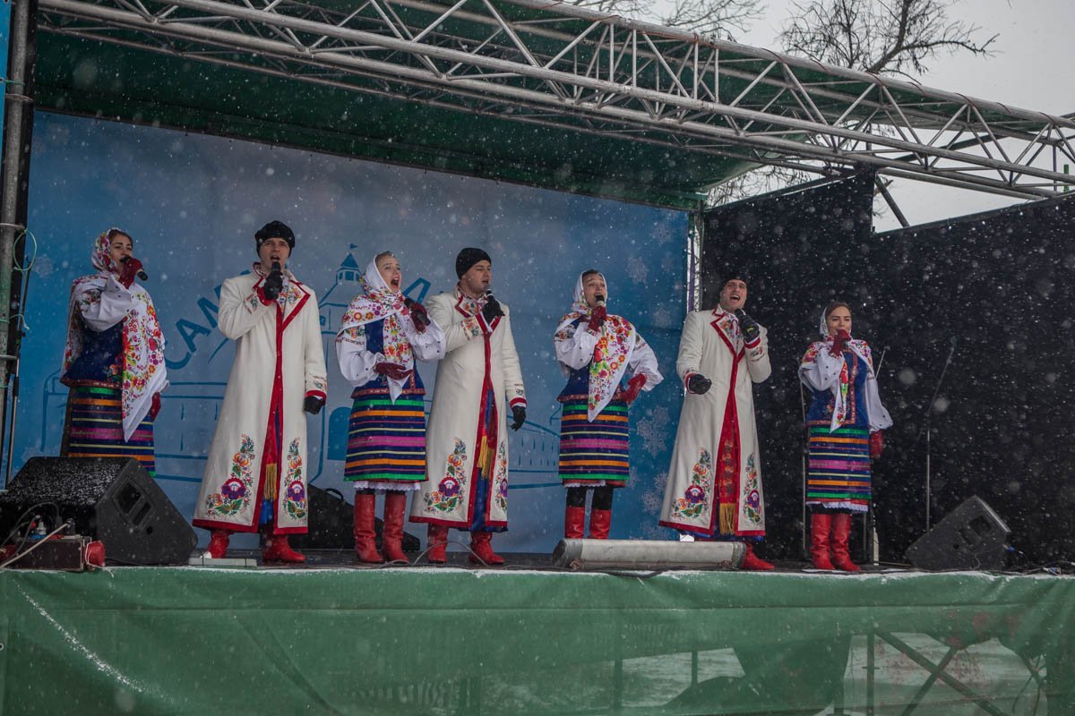 Праздничный концерт задал тон в начале праздника Праздничный концерт задал тон в начале праздника