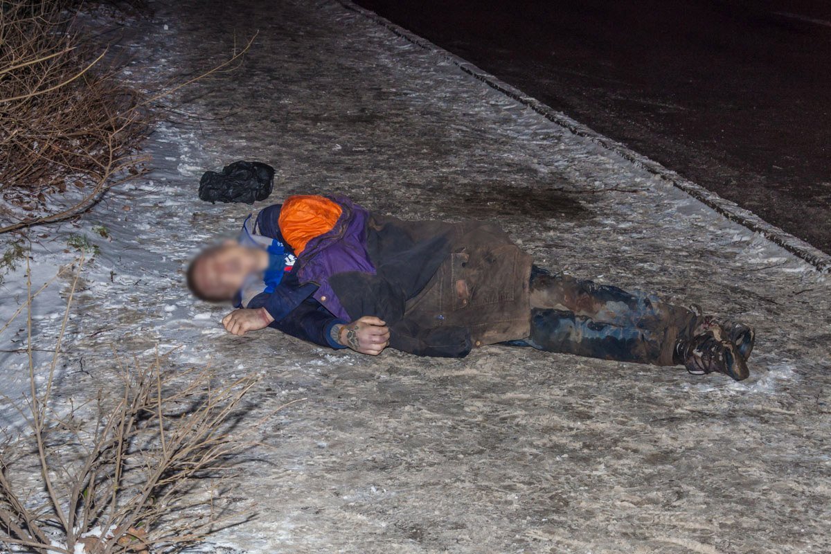 На проспекте Ивана Мазепы,14 обнаружен труп молодого мужчины, 1993 года рождения На проспекте Ивана Мазепы,14 обнаружен труп молодого мужчины, 1993 года рождения