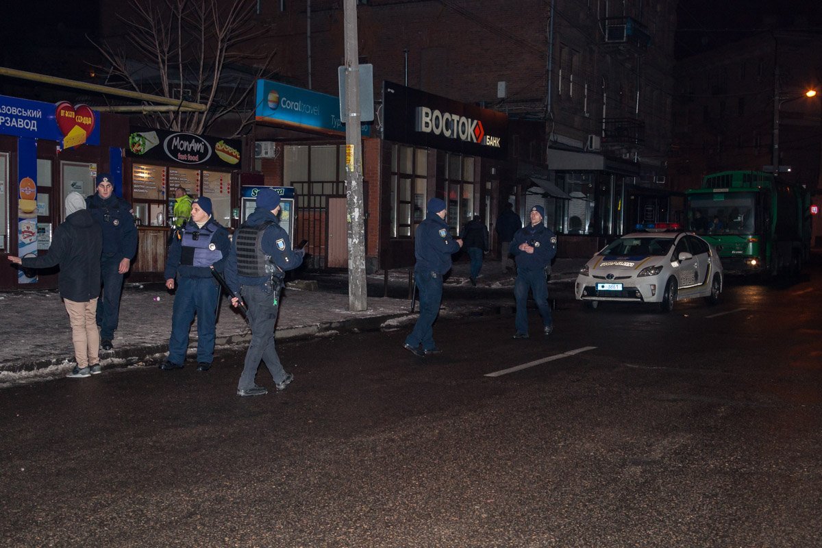 В драке пострадало двое людей В драке пострадало двое людей