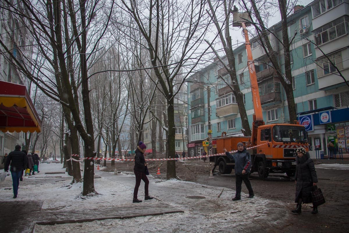 Дорога для машин перекрыта Дорога для машин перекрыта