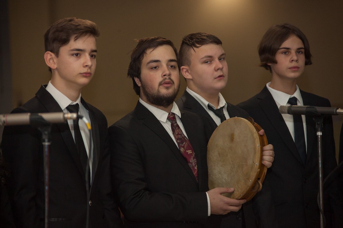 Коллективы смотрелись органично Коллективы смотрелись органично