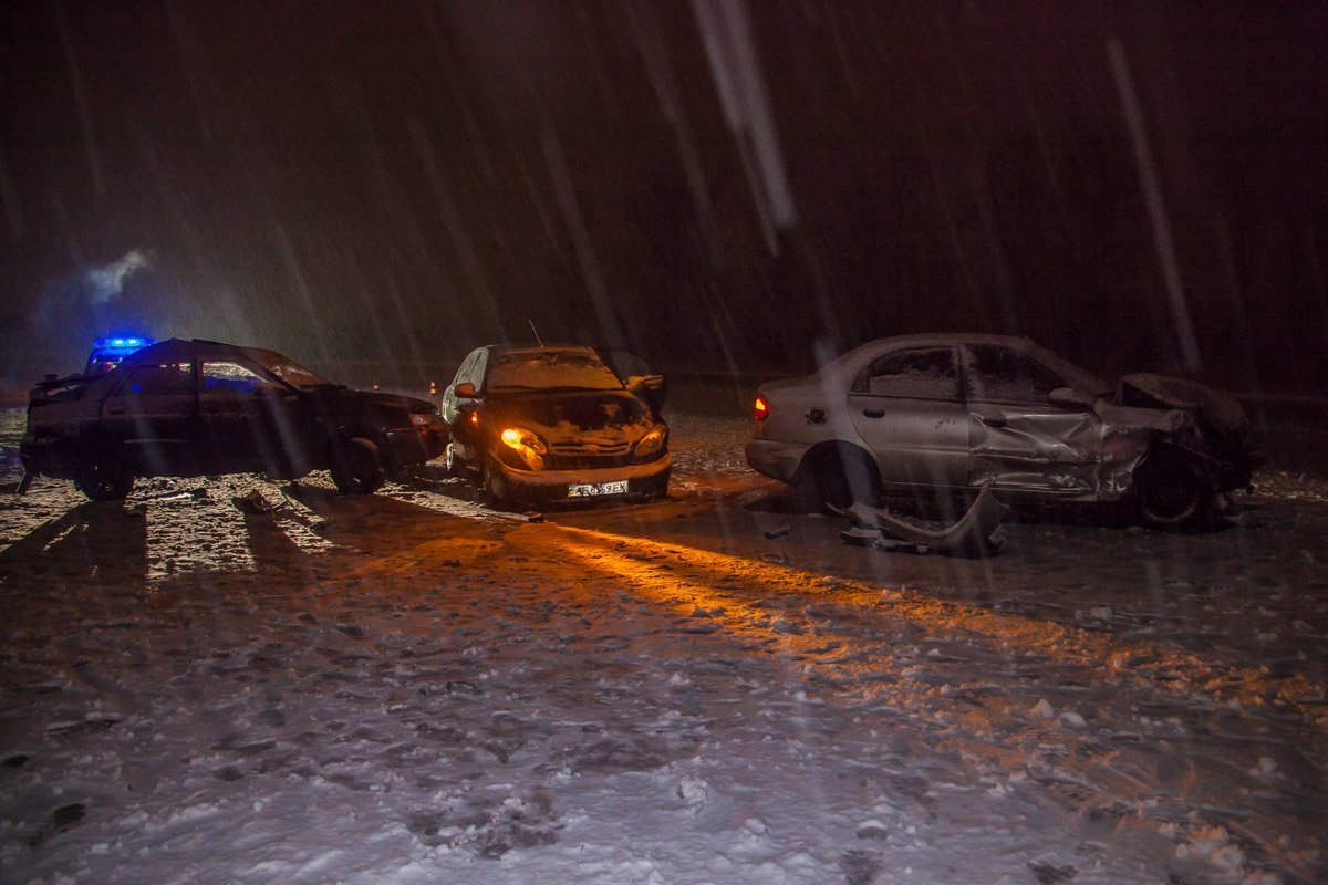 Пострадавших в аварии нет