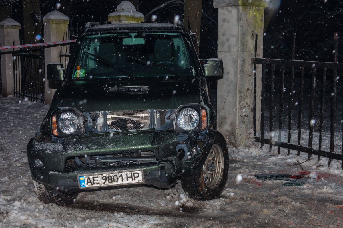 Одной из причин аварии являются неблагоприятные погодные условия