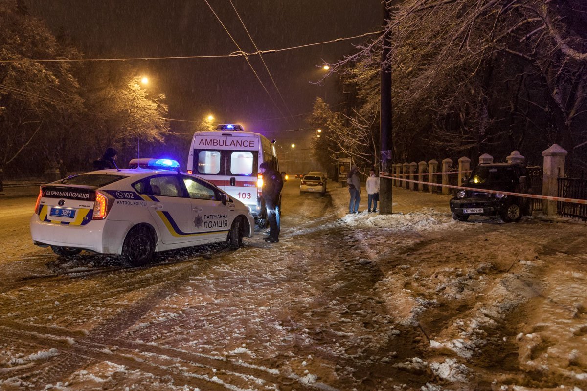 По словам полиции, у мужчины открытая черепно-мозговая травма