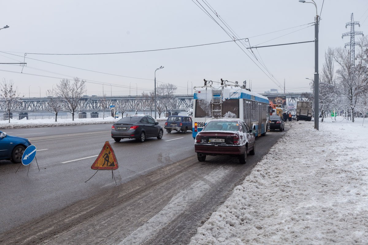 Место происшествия оградили