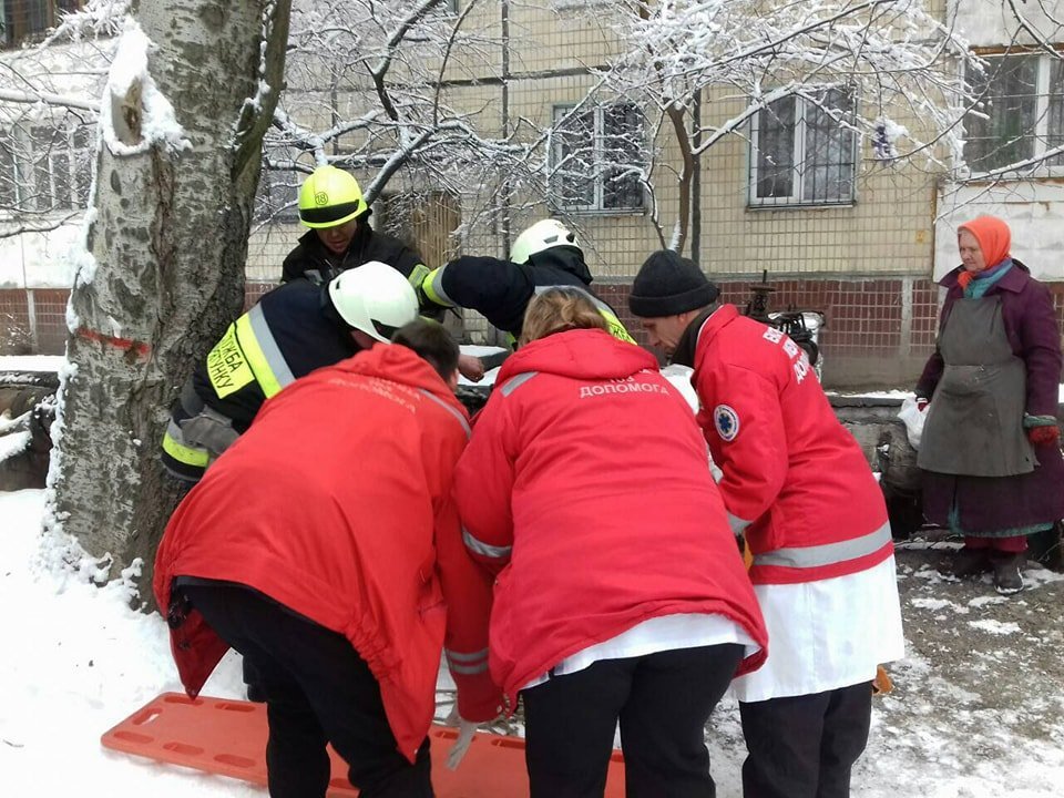 Пострадавшего передали медикам Пострадавшего передали медикам