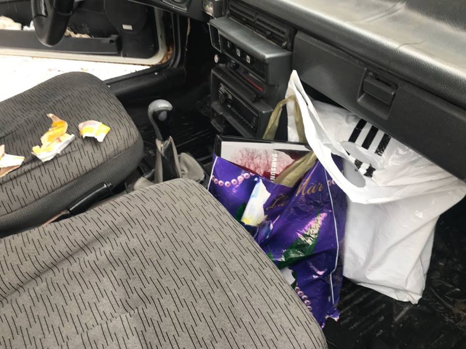 Задержать троих квартирных воров удалось в тот момент, когда они грузили украденное имущество