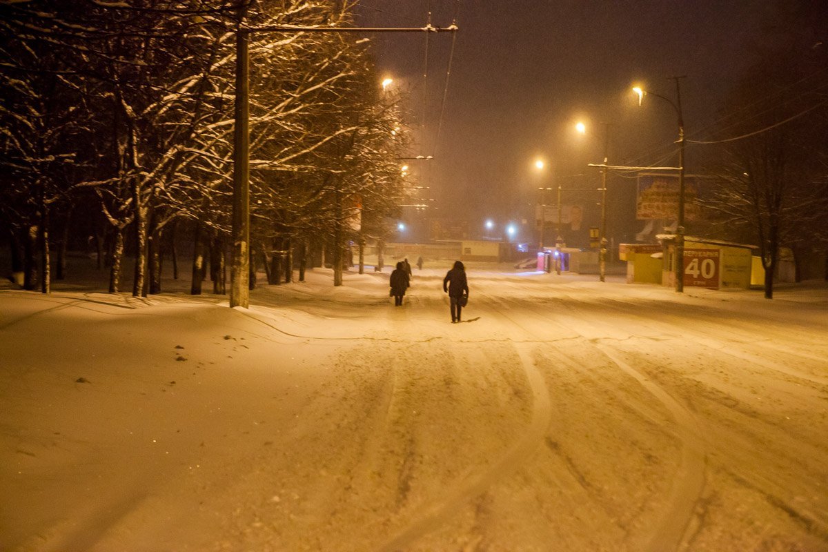 На Тополе тоже забыли почистить тротуары