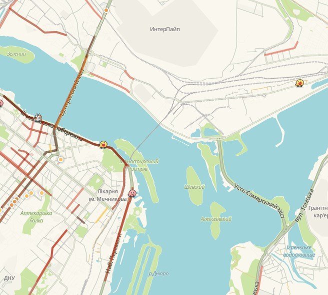 Пробки буквально парализовали движение автомобилей Пробки буквально парализовали движение автомобилей