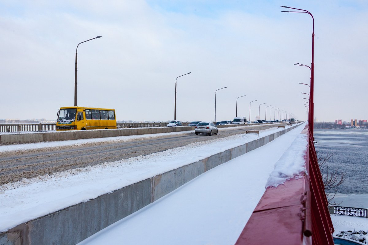 Заснеженный Новый мост