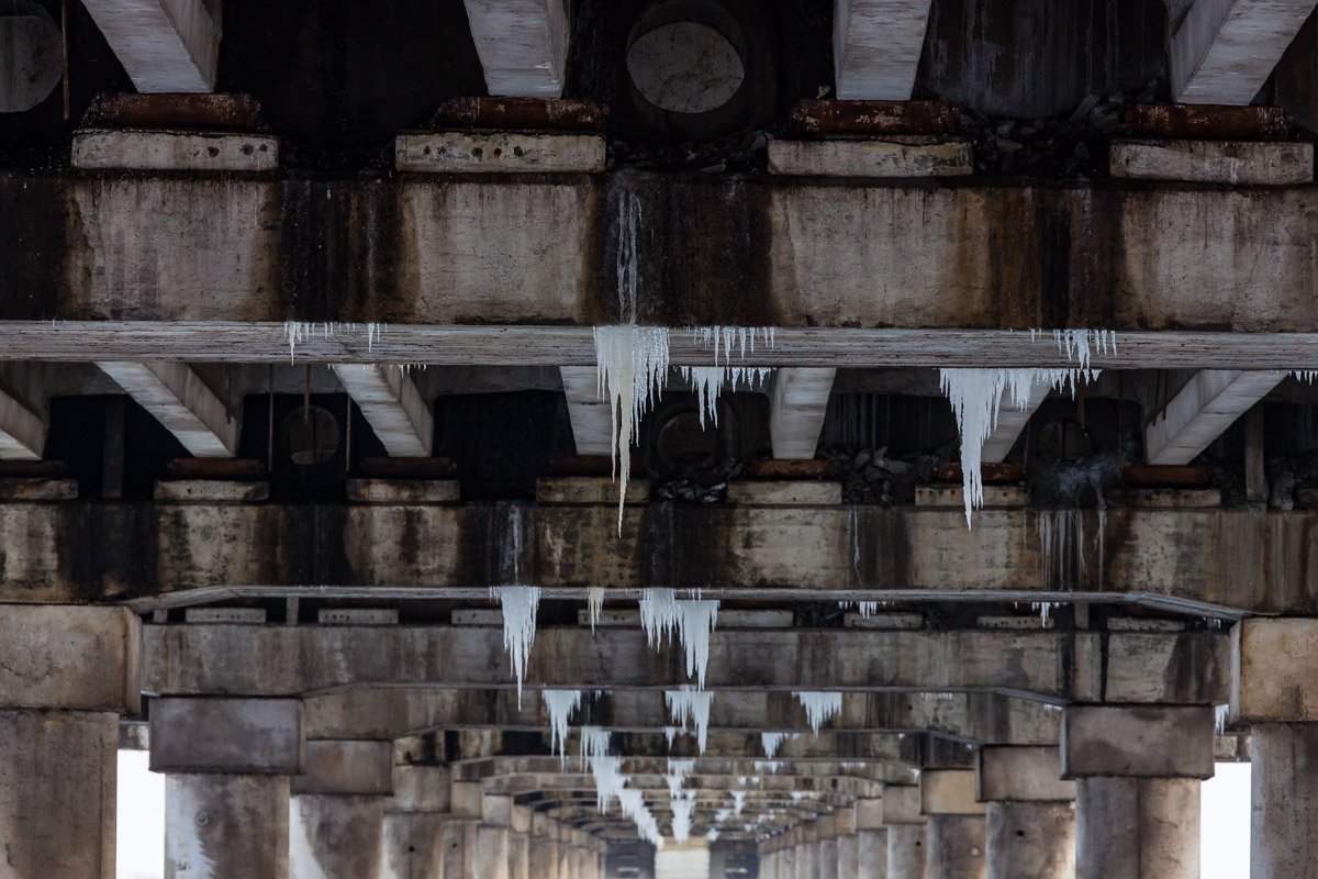 Зимний Новый мост с необычного ракурса
