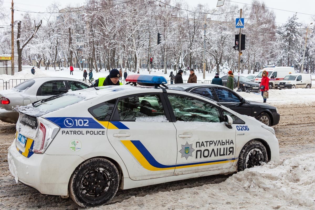 На место происшествия вызвали следственную группу На место происшествия вызвали следственную группу